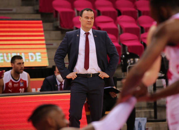 他依然能保 他依然能保